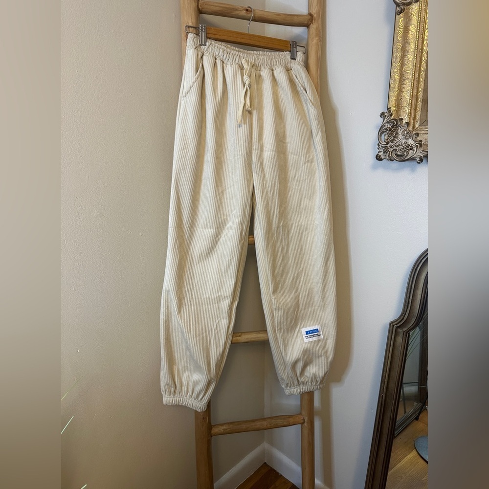 STONE ISLAND WOMENS CREAM CORDOROY JOGGERS RARE NWT!!!